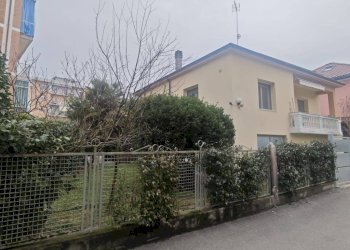 Facciata - Villa via Giovan Battista Polledro, Asti - foto 5