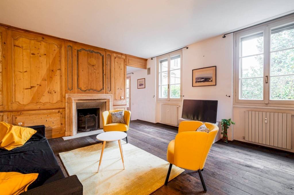 Salone - Casa indipendente via Santo Stefano, Bologna (zona Centro Storico) - foto 2