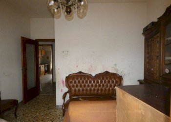 Camera da letto - Three-room apartment via Armando Diaz, Alba - photo 15