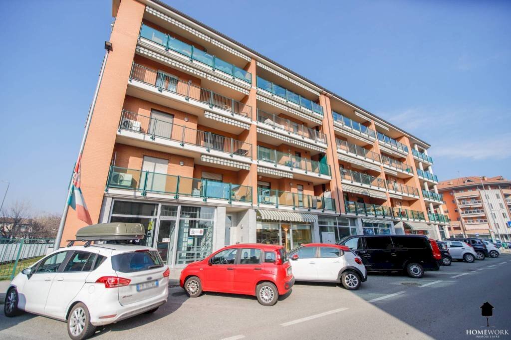 Facciata - Bakery - Pastificio via Paolo Regis, 64, Chivasso - photo 1