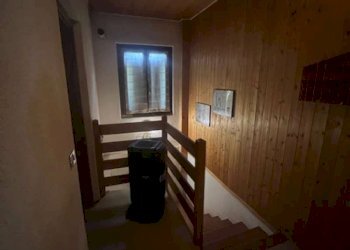 Scala interna - Casa indipendente Località Prese, 1, Roncegno Terme - foto 11