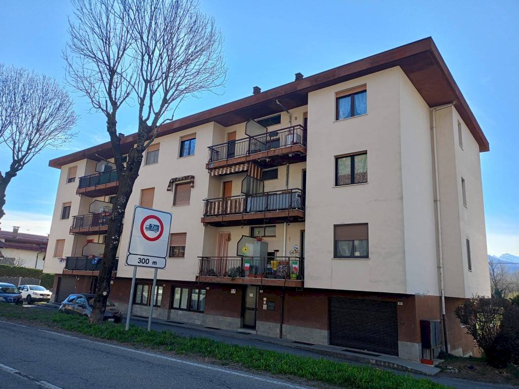 Facciata - Trilocale via Valdieri, 23, Borgo San Dalmazzo - foto 2