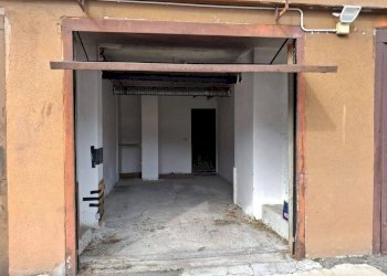 Box auto - Trilocale via Valdieri, 23, Borgo San Dalmazzo - foto 27