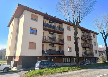 Facciata - Trilocale via Valdieri, 23, Borgo San Dalmazzo - foto 1