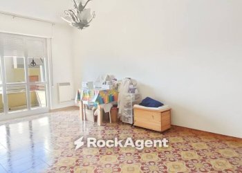 Camera da letto - Appartamento via San Antonio, 155, Montescaglioso - foto 10
