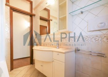 Bagno - Three-room apartment viale Monte Kosica, Modena (neighborhood Circoscrizione 1) - photo 11