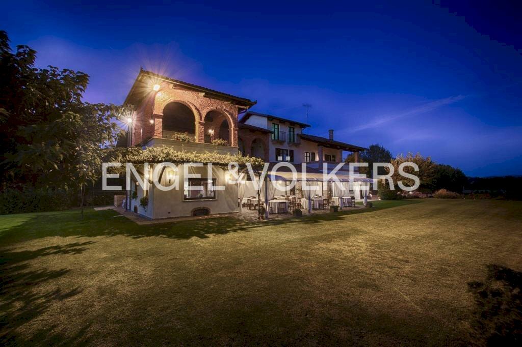 Giardino - Rustico via Circonvallazione, Carrù - foto 1