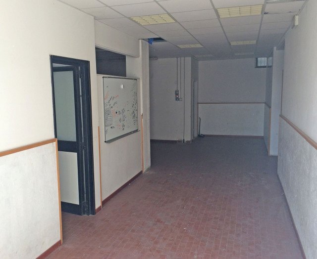 10502.jpg - Laboratorio Via Grazia Deledda, Scandicci - foto 1