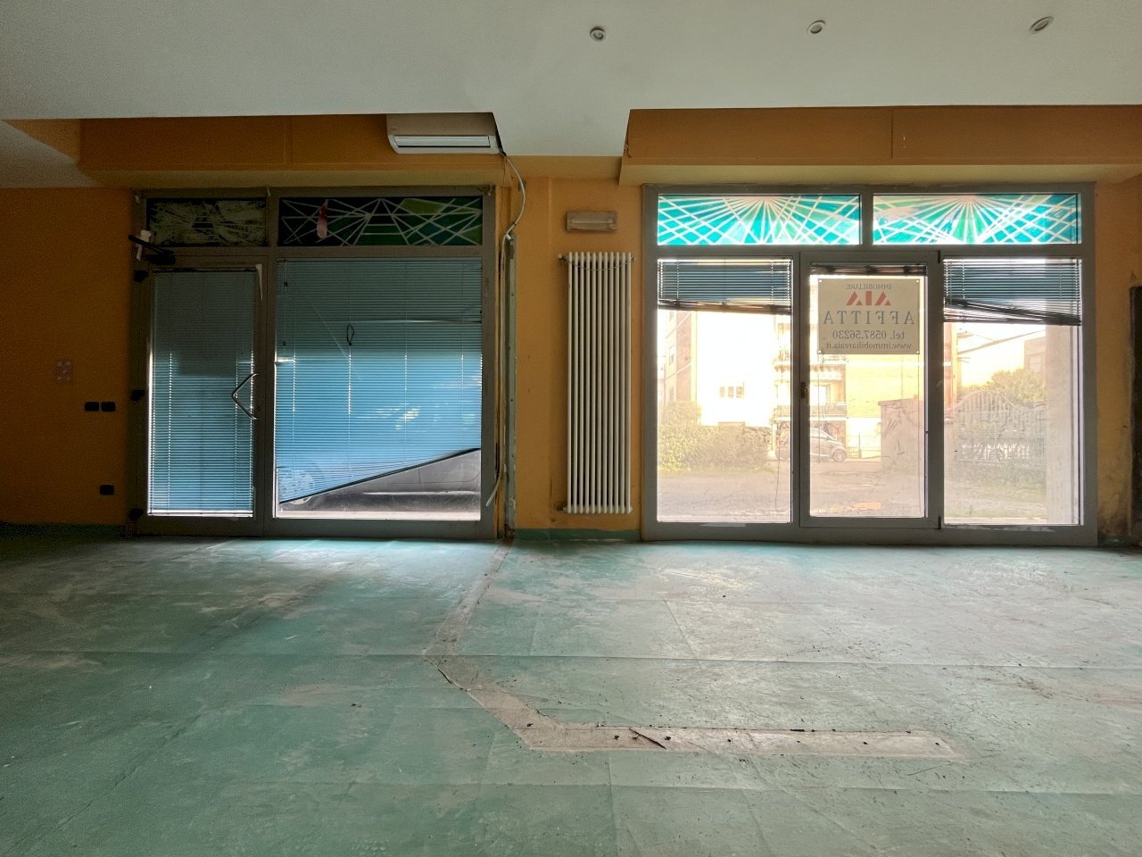 Interni - Locale Commerciale Via Roma, Pontedera - foto 3