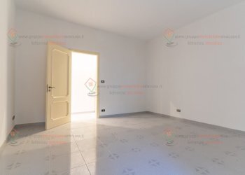 RIC09074.jpg - Attic Floridia - photo 9