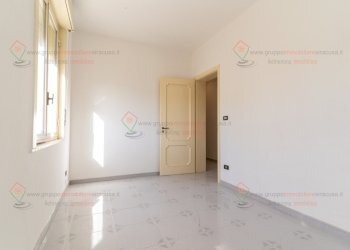 RIC09109.jpg - Attic Floridia - photo 16