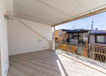 RIC09112.jpg - Attic Floridia - photo 18