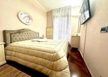 camera da letto - Trilocale Via La Spezia, Roma - foto 24