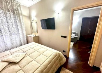camera da letto - Trilocale Via La Spezia, Roma - foto 27
