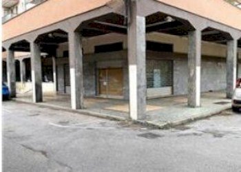 7.jpg - Commercial Premises at auction Via delle Trincee 28, Savona - photo 6