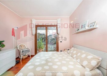 Screenshot 2026-02-10 at 10-51-41 Appartamento in - Apartment Via delle due torri, Roma - photo 11