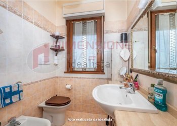 Screenshot 2026-02-10 at 10-52-01 Appartamento in - Apartment Via delle due torri, Roma - photo 15