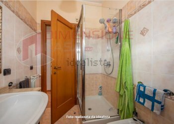 Screenshot 2026-02-10 at 10-52-05 Appartamento in - Apartment Via delle due torri, Roma - photo 16