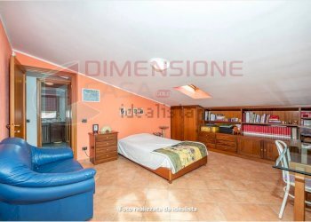 Screenshot 2026-02-10 at 10-52-12 Appartamento in - Apartment Via delle due torri, Roma - photo 18