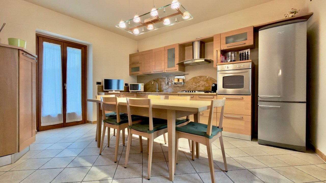 2 - Portion of a house Via Roma, Bovezzo - photo 3