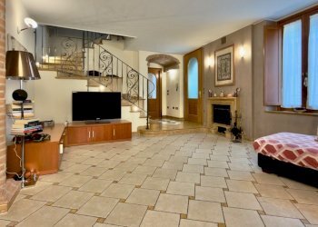 IMG_4115.jpg - Porzione di casa Via Roma, Bovezzo - foto 1