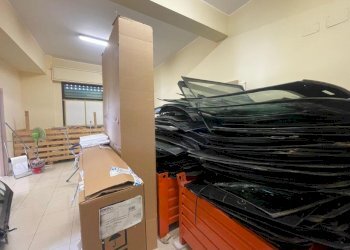 interno - Commercial Premises Via Piazza Armerina 4, Siracusa - photo 2