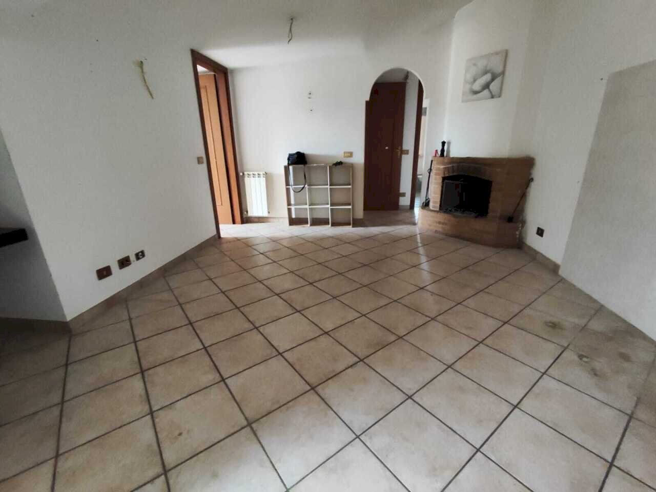 WhatsApp Image 2026-02-10 at 09.55.42.jpeg - Trilocale Via Colle del sole 22, Guidonia Montecelio - foto 3