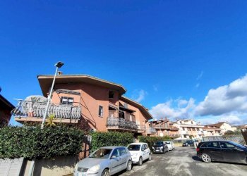 WhatsApp Image 2026-02-05 at 10.46.47.jpeg - Trilocale Via Colle del sole 22, Guidonia Montecelio - foto 2