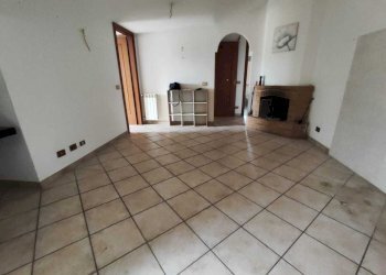 WhatsApp Image 2026-02-10 at 09.55.42.jpeg - Trilocale Via Colle del sole 22, Guidonia Montecelio - foto 3