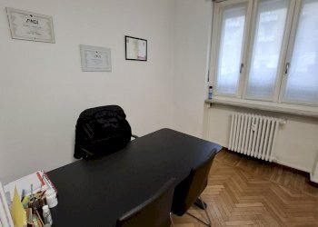 20260210_095418.jpg - Office Corso Racconigi 201, Torino (neighborhood San Paolo) - photo 6