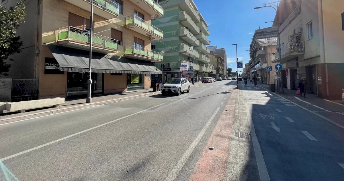 Negozio Corso Umberto I, Montesilvano - foto 3