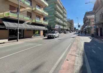 Shop Corso Umberto I, Montesilvano - photo 3