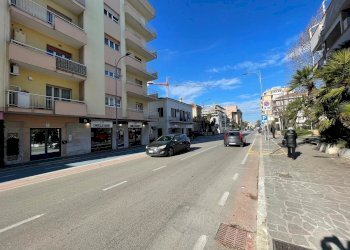 Shop Corso Umberto I, Montesilvano - photo 4