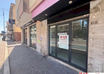Negozio Corso Umberto I, Montesilvano - foto 2