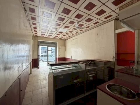 Shop Via Errico Giachino, Torino (neighborhood Borgo Vittoria) - photo 2