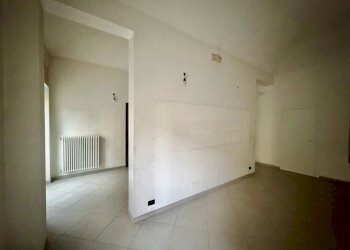 Negozio Via Errico Giachino, Torino (zona Borgo Vittoria) - foto 4