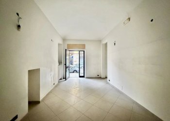 Negozio Via Errico Giachino, Torino (zona Borgo Vittoria) - foto 7