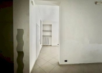 Negozio Via Errico Giachino, Torino (zona Borgo Vittoria) - foto 10