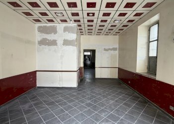Shop Via Errico Giachino, Torino (neighborhood Borgo Vittoria) - photo 4