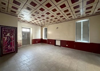 Shop Via Errico Giachino, Torino (neighborhood Borgo Vittoria) - photo 6