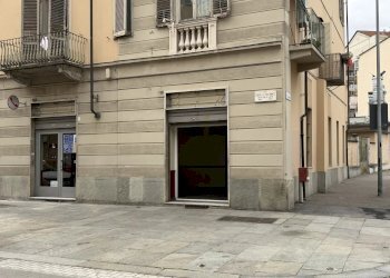Shop Via Errico Giachino, Torino (neighborhood Borgo Vittoria) - photo 12