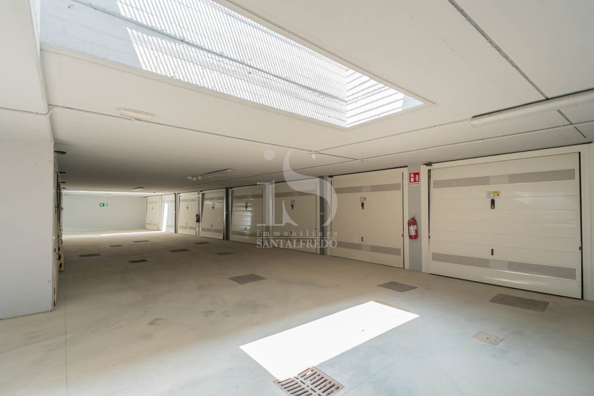 Box VIA VITTORIO EMANUELE, 18, Vimercate - foto 2