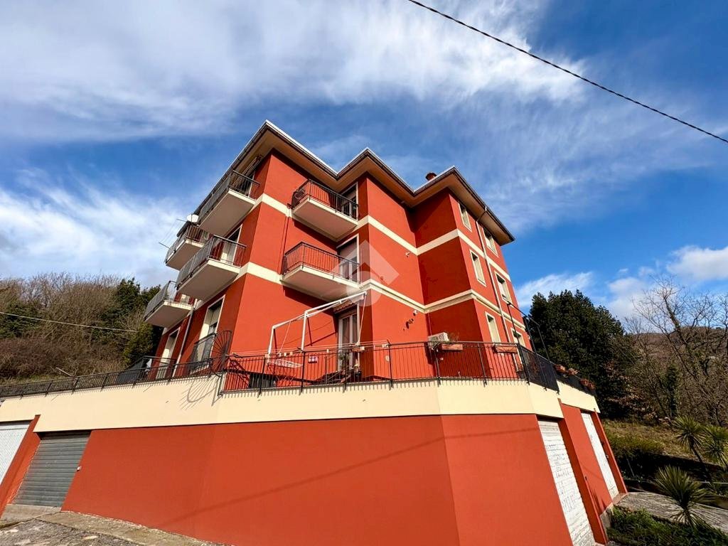 Quadrilocale Via Carlo Nello Rosselli, Sant'Olcese - foto 2