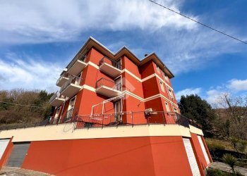 Quadrilocale Via Carlo Nello Rosselli, Sant'Olcese - foto 2