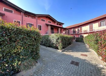 Bilocale Corso Vittorio Emanuele II, Tronzano Vercellese - foto 1