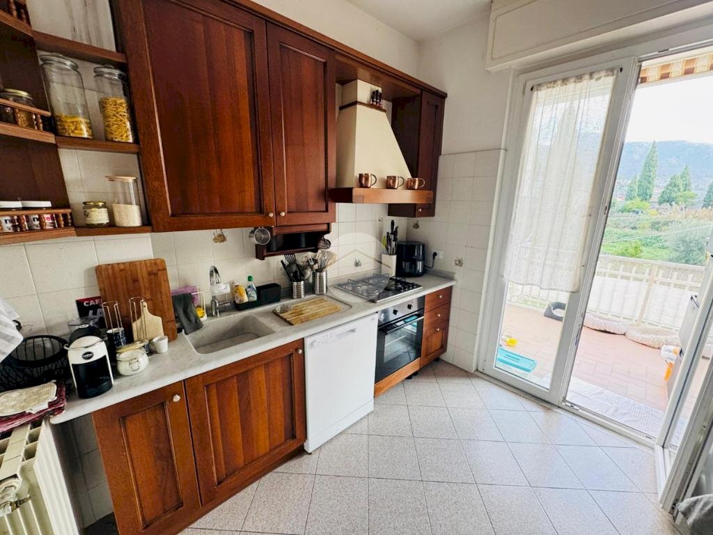 Four-room apartment Via Nicolò Sottanis, Casarza Ligure - photo 2