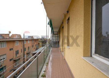 Bilocale via Brindisi, 18 
 S. Teodoro, Genova (zona Lagaccio) - foto 1