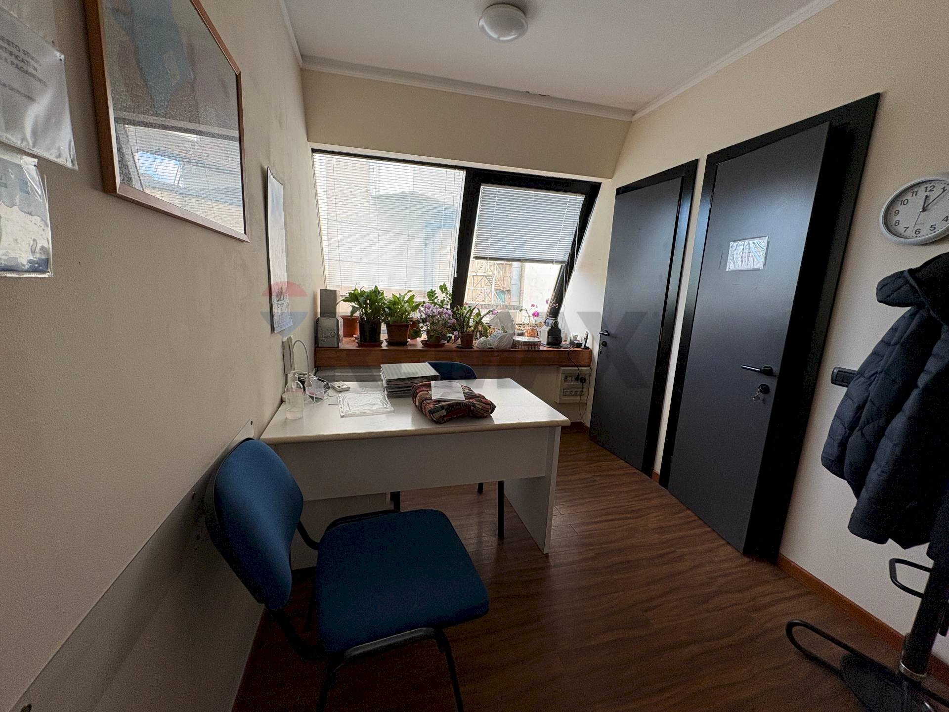 Office Corso Buenos Aires, 8 
 Genova, Genova (neighborhood Foce) - photo 2