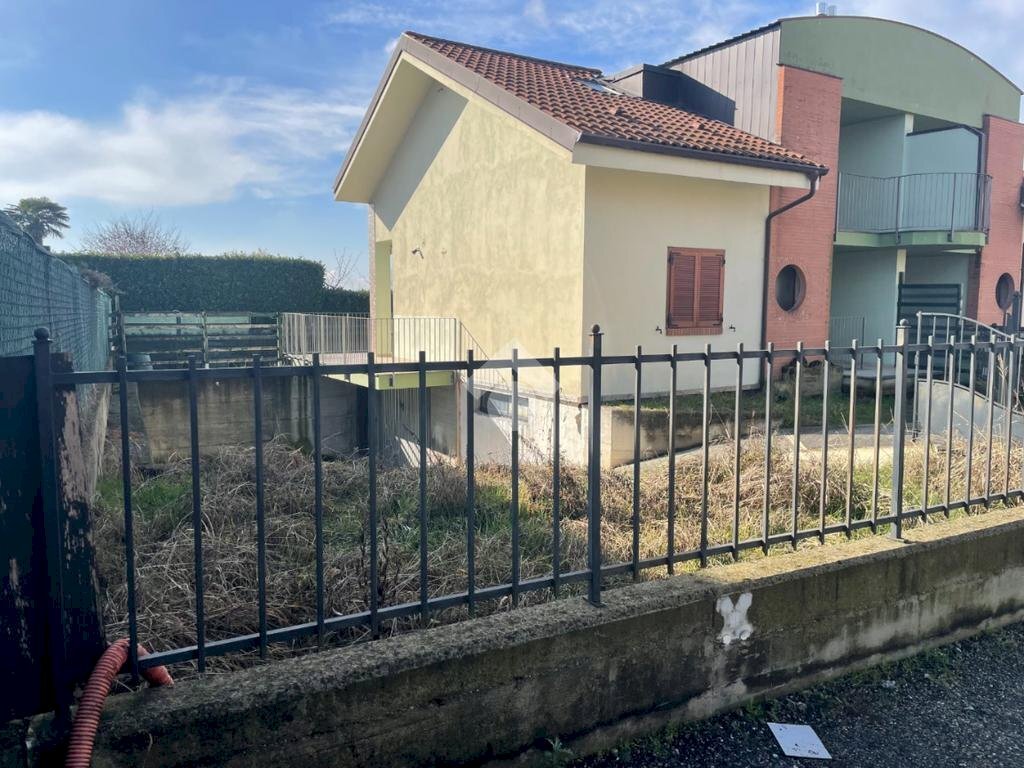 Portion of a house Via porta pia, Cuceglio - photo 2