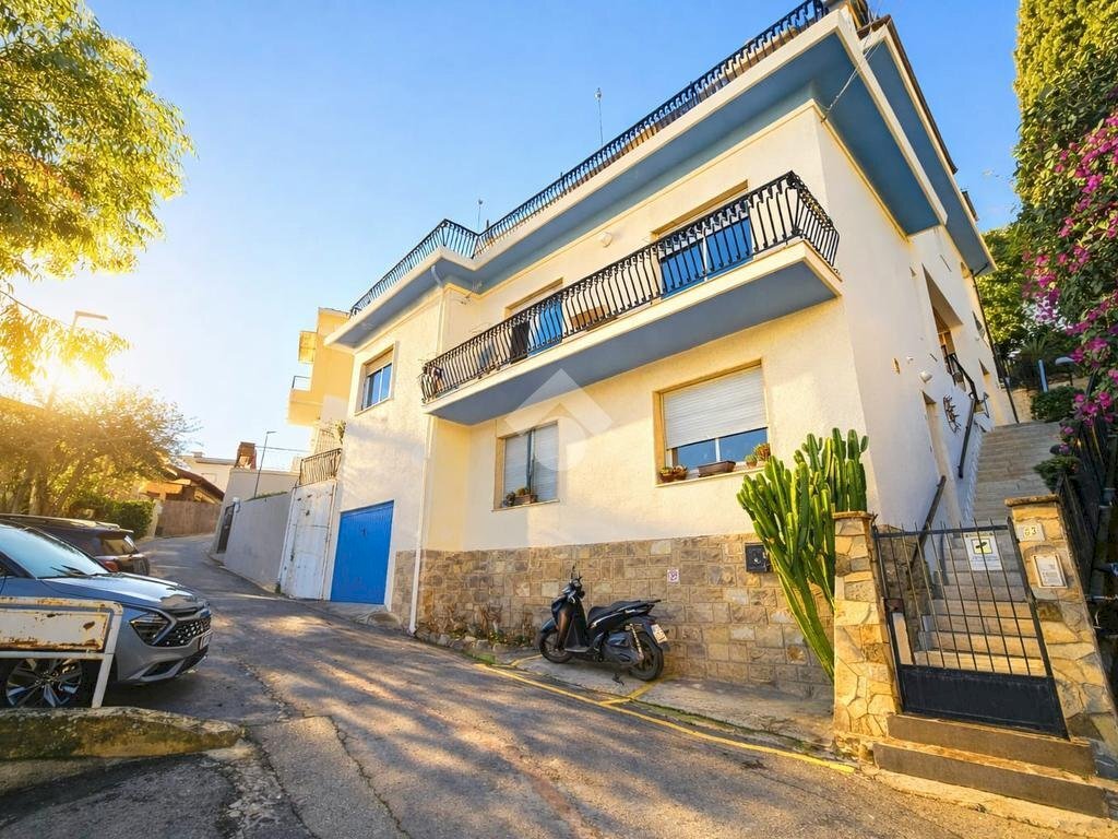 Four-room apartment Via Castelletti, Taggia - photo 1